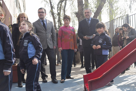 ACHS y superintendencia de educación lanzan manual sobre seguridad en los patios, equipamiento deportivo y espacios exteriores ACHS y superintendencia de educación lanzan manual sobre seguridad en los patios, equipamiento deportivo y espacios exteriores