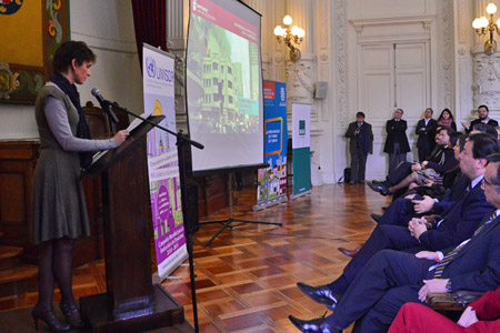 ACHS participa en seminario de prevención de incendios en edificios públicos y privados ACHS participa en seminario de prevención de incendios en edificios públicos y privados