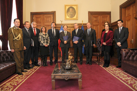 Poder judicial y ACHS firman convenio para promover la seguridad laboral de jueces, profesionales y funcionarios Poder judicial y ACHS firman convenio para promover la seguridad laboral de jueces, profesionales y funcionarios