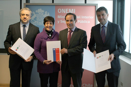 Onemi y mutualidades firman convenio de cooperación Onemi y mutualidades firman convenio de cooperación