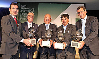 ACHS entrega premio anual de seguridad y salud en el trabajo 2015