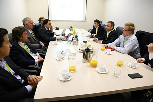 ACHS y sky airline realizan balance de plan de colaboración ACHS y sky airline realizan balance de plan de colaboración