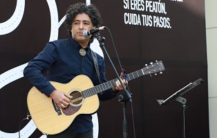 Con letras de violeta parra y música de manuel garcía la ACHS entrega mensaje preventivo para fiestras patrias Con letras de violeta parra y música de manuel garcía la ACHS entrega mensaje preventivo para fiestras patrias