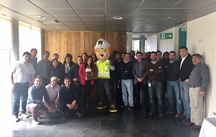 La ACHS y salmones camanchaca participan en ii versión de semana de la seguridad La ACHS y salmones camanchaca participan en ii versión de semana de la seguridad