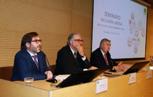La ACHS realiza seminario sobre la nueva ley de inclusión laboral para sus empresas afiliadas La ACHS realiza seminario sobre la nueva ley de inclusión laboral para sus empresas afiliadas