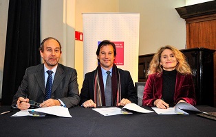 El ministerio de obras públicas y la ACHS firman alianza estratégica El ministerio de obras públicas y la ACHS firman alianza estratégica