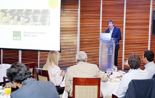 ACHS participa en desayuno con empresas del sector construcción ACHS participa en desayuno con empresas del sector construcción