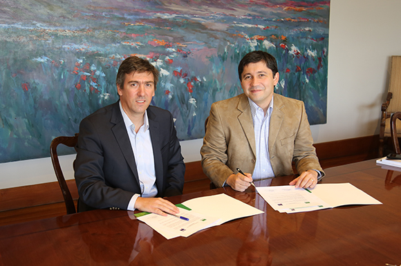 La ACHS firma acuerdo de colaboración con transcom La ACHS firma acuerdo de colaboración con transcom