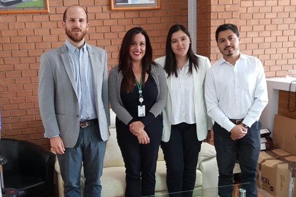 Vía limpia y la ACHS firman acuerdo de colaboración para 2019 Vía limpia y la ACHS firman acuerdo de colaboración para 2019