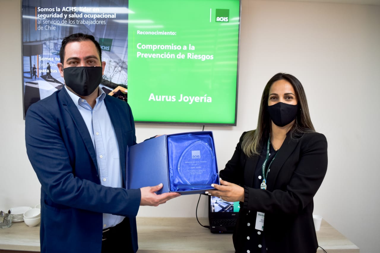 La ACHS entrega reconocimiento a Aurus Joyería por la gestión en Seguridad y Salud Ocupacional 2019-2020 La ACHS entrega reconocimiento a Aurus Joyería por la gestión en Seguridad y Salud Ocupacional 2019-2020
