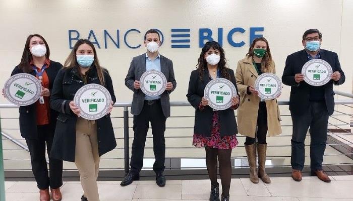 Banco BICE recibe Sello COVID-19 ACHS por su compromiso con los altos estándares de prevención de contagios durante la pandemia Banco BICE recibe Sello COVID-19 ACHS por su compromiso con los altos estándares de prevención de contagios durante la pandemia