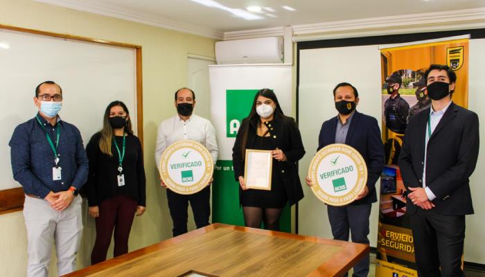 Servicios y Seguridad Ltda. recibe reconocimiento de Sello COVID-19 ACHS y firma Acuerdo Colaboración para 2021 Servicios y Seguridad Ltda. recibe reconocimiento de Sello COVID-19 ACHS y firma Acuerdo Colaboración para 2021