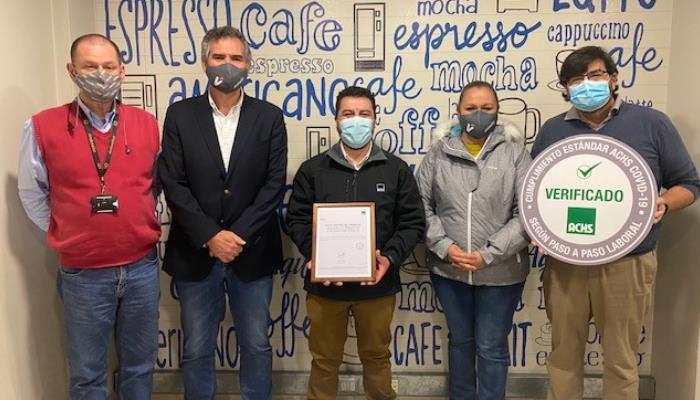La ACHS entrega Sello COVID-19 a Vendomática destacando la implementación de protocolos para la protección de sus trabajadores La ACHS entrega Sello COVID-19 a Vendomática destacando la implementación de protocolos para la protección de sus trabajadores