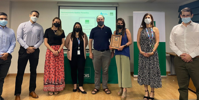 Hogar de Cristo recibe reconocimiento de la ACHS por su gestión preventiva Hogar de Cristo recibe reconocimiento de la ACHS por su gestión preventiva