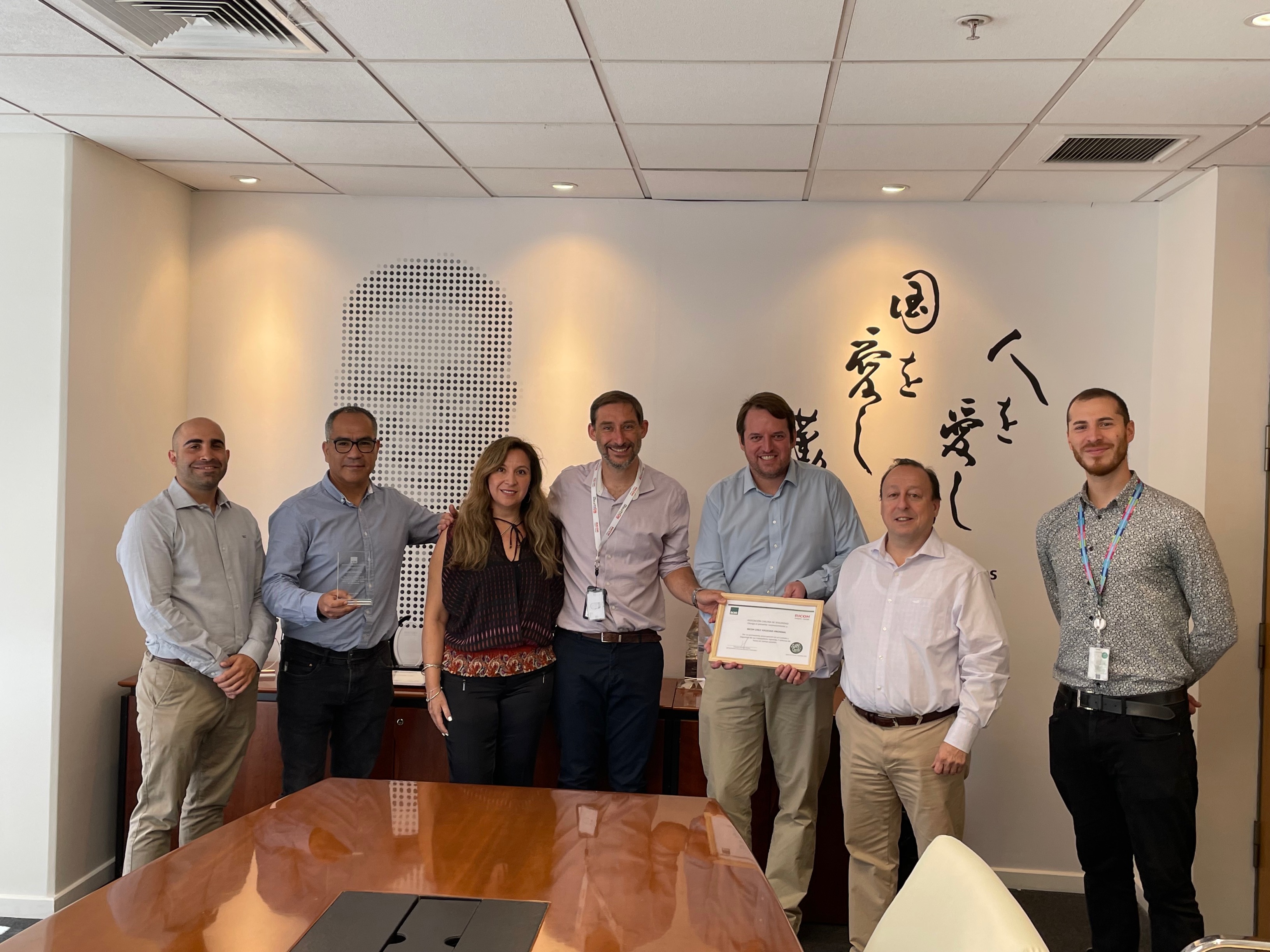 RICOH Chile recibe reconocimiento de la ACHS por cumplir 2 millones de horas sin accidentes con tiempo perdido RICOH Chile recibe reconocimiento de la ACHS por cumplir 2 millones de horas sin accidentes con tiempo perdido