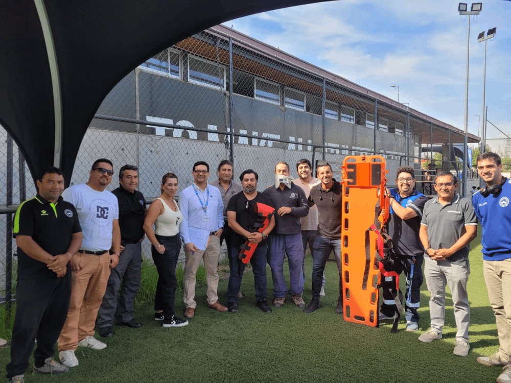 ACHS apoya simulacro de rescate en Ciudad Deportiva de la Universidad San Sebastián