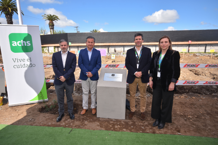 Achs Salud inauguró primera piedra de la remodelación de su centro en San Javier de Loncomilla