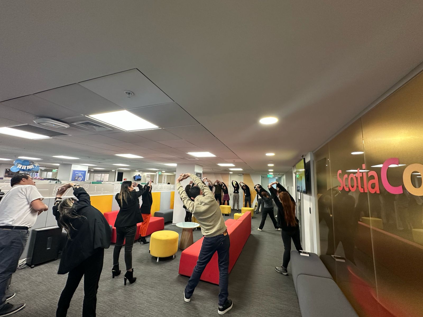 Achs Seguro Laboral y Scotiabank celebran exitosa Semana de la Seguridad y Salud en el Trabajo 2025