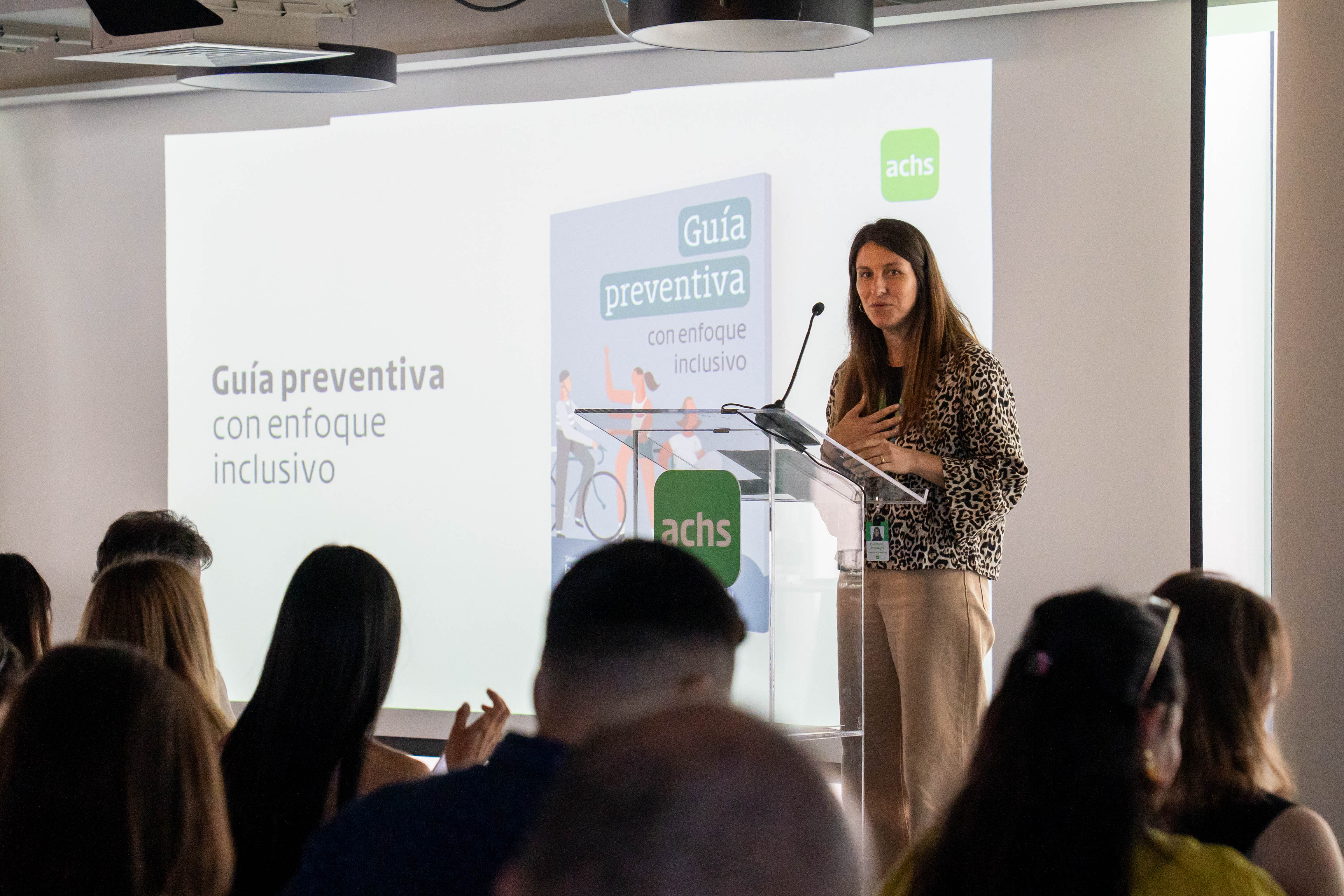 Achs, Fundación ConTrabajo y SOFOFA lanzan nueva guía para fortalecer la prevención inclusiva en las empresas