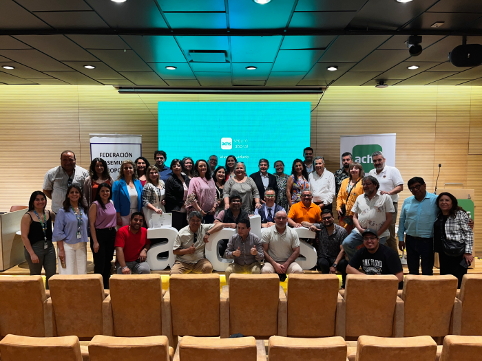 Achs y ASEMUCH finalizan primera Escuela Sindical con énfasis en cultura preventiva