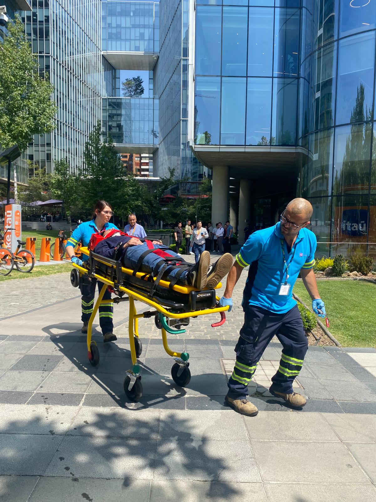 Achs Seguro Laboral y Banco Itaú refuerzan la preparación ante emergencias con simulacro de rescate